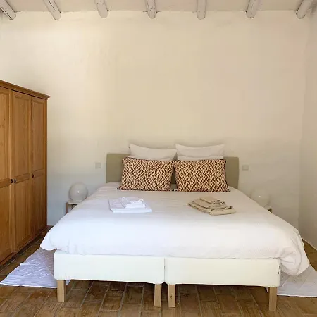 Charlotte Be My Guest Bed & Breakfast *